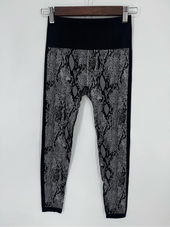 Fabletics Pants - Fabletics Snake Print Seamless Leggings High Rise Yoga Active Athletic Size XS